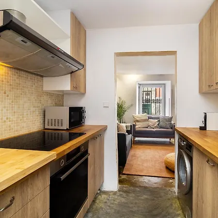 Tatil Evi Whome Mid-term Prime Location For D Nomads & R Workers Lisboa